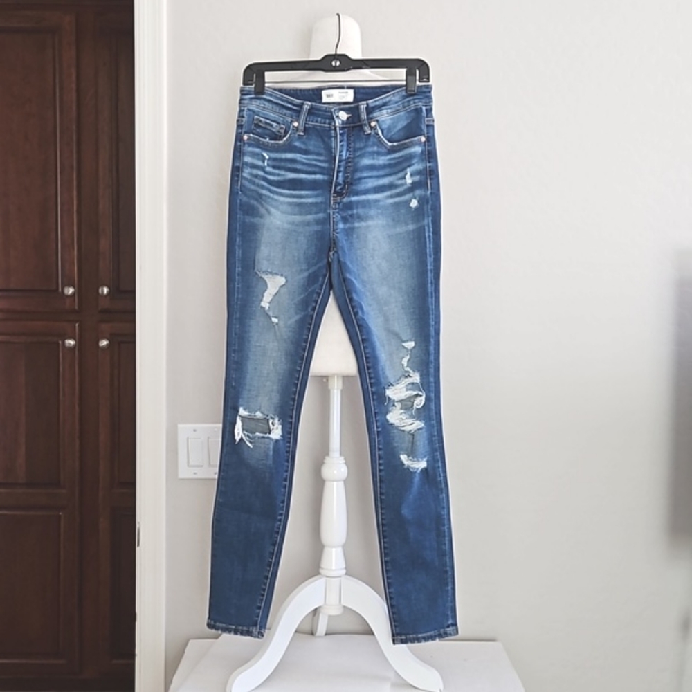 BKE High Rise Distressed Skinny Jeans - Medium Blue